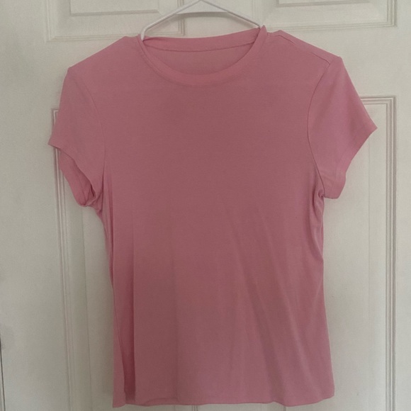 Classic short sleeve tee in light pink - Picture 3 of 3